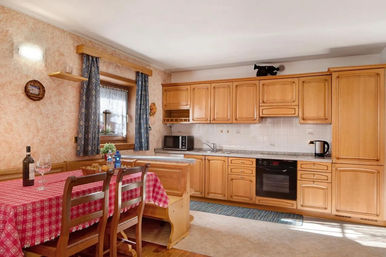 Chalet Maffins 1 Livigno Apartment