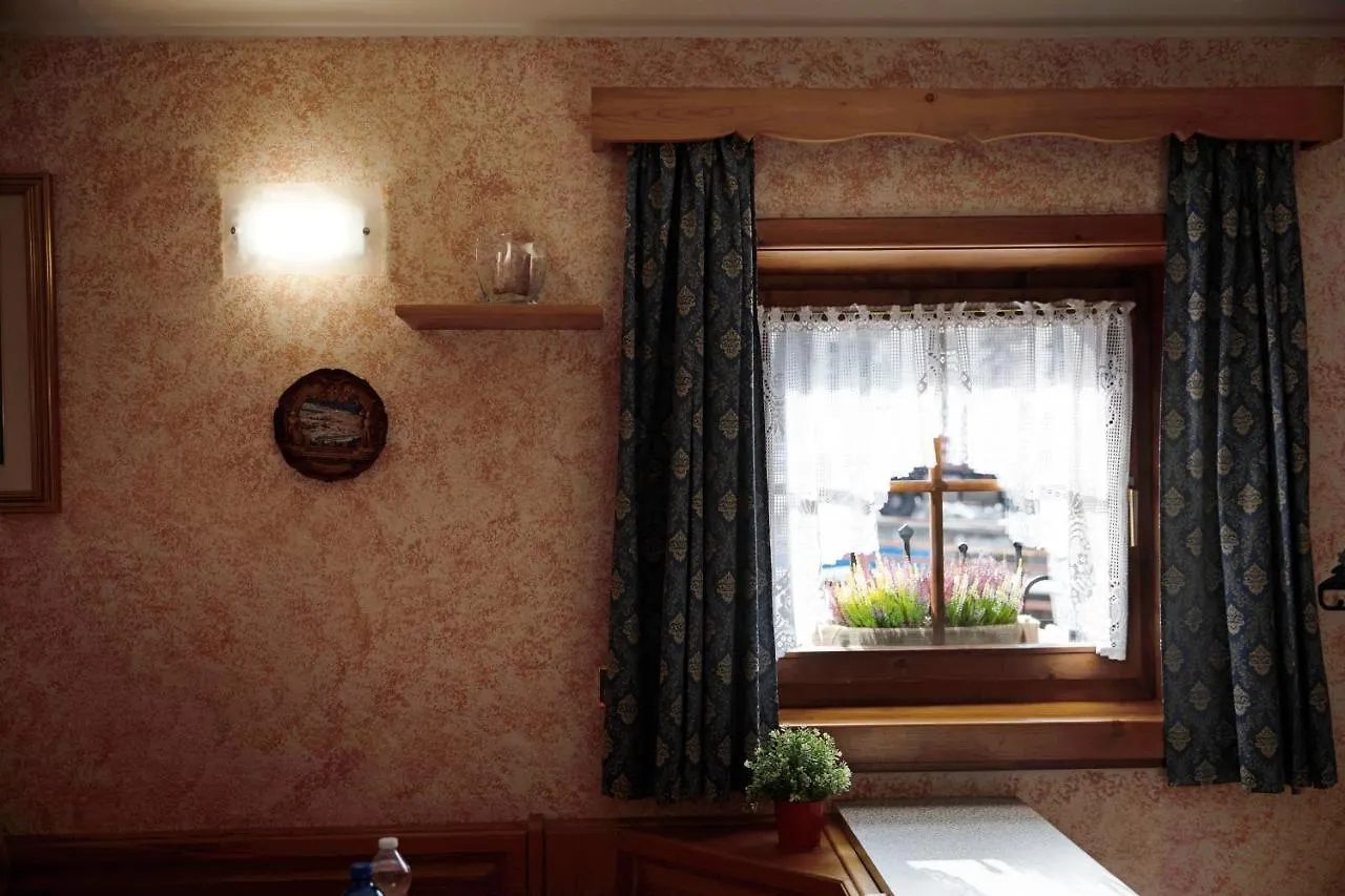 Chalet Maffins 1 Livigno 0*,